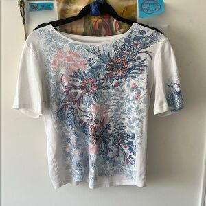 Northern Reflections White and Blue Floral Tee Ptp 20+